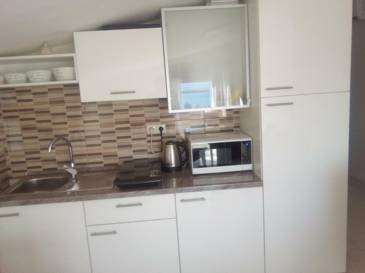 Apartmani Fran Vir Eksteriør bilde