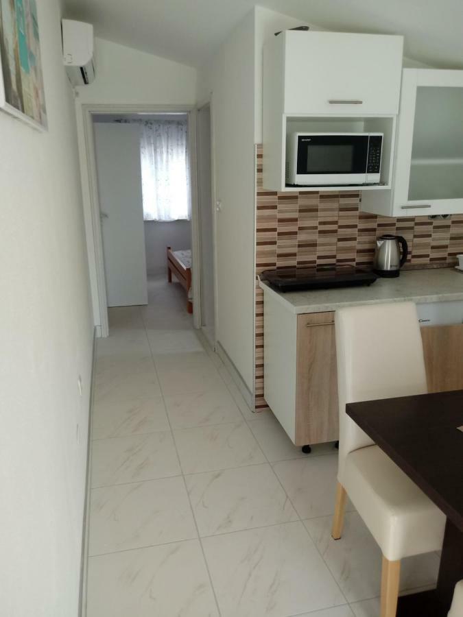 Apartmani Fran Vir Eksteriør bilde